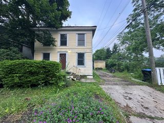 12 Oak Street, Ypsilanti, MI 48198