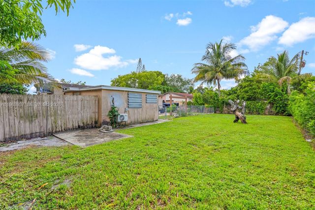 6233 Rodman St, Hollywood, FL 33023