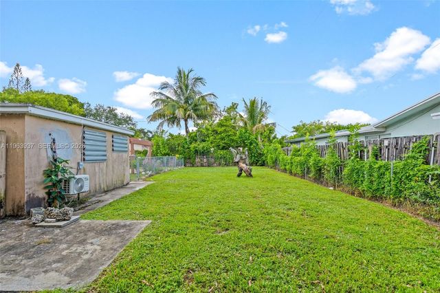 6233 Rodman St, Hollywood, FL 33023