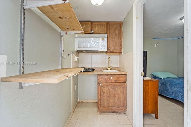 6233 Rodman St, Hollywood, FL 33023