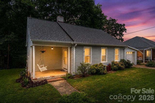3 Enka Oak Street, Candler, NC 28715