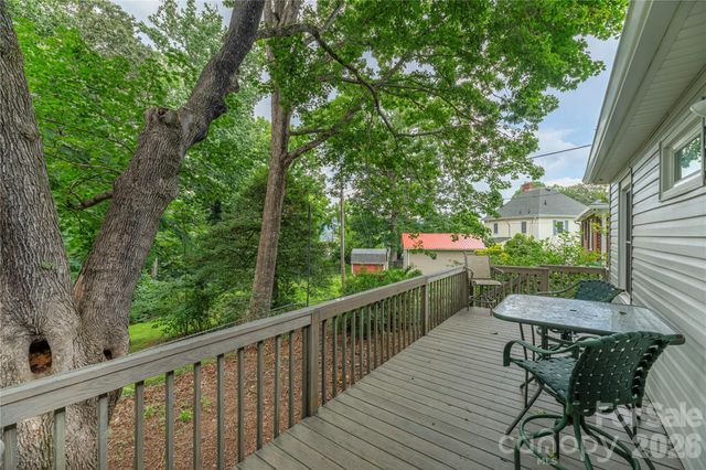 3 Enka Oak Street, Candler, NC 28715
