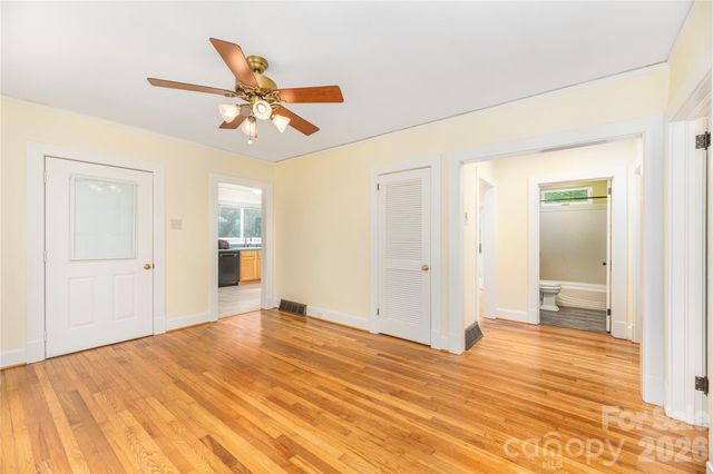 3 Enka Oak Street, Candler, NC 28715