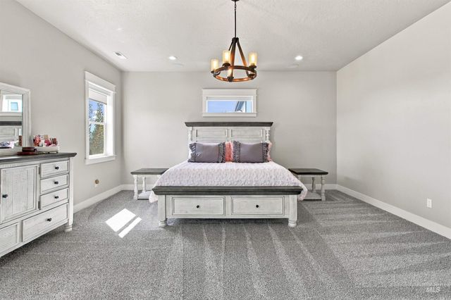 25400 Havard Oak Pl, Caldwell, ID 83607