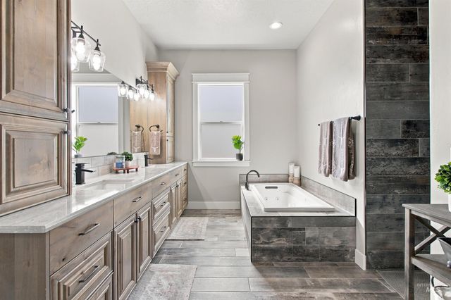 25400 Havard Oak Pl, Caldwell, ID 83607