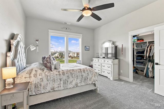 25400 Havard Oak Pl, Caldwell, ID 83607