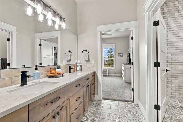25400 Havard Oak Pl, Caldwell, ID 83607