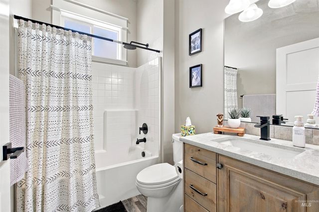 25400 Havard Oak Pl, Caldwell, ID 83607