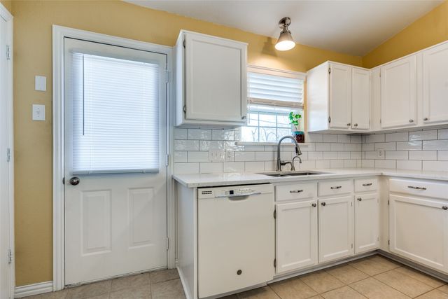 2400 Jupiter Road J4, Plano, TX 75074