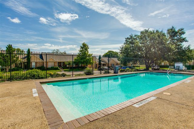2400 Jupiter Road J4, Plano, TX 75074