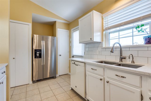 2400 Jupiter Road J4, Plano, TX 75074