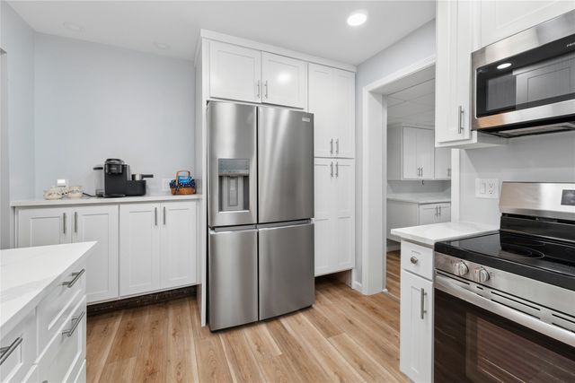 1002 PASADENA Drive, Fairview, PA 16505