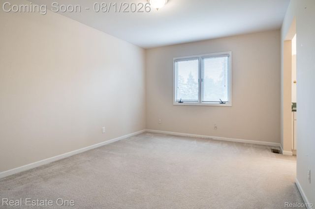 2038 Haverford Drive, Troy, MI 48098