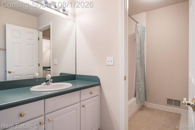 2038 Haverford Drive, Troy, MI 48098