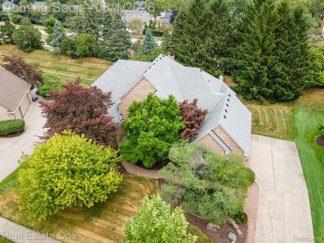2038 Haverford Drive, Troy, MI 48098