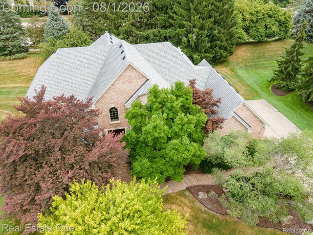 2038 Haverford Drive, Troy, MI 48098