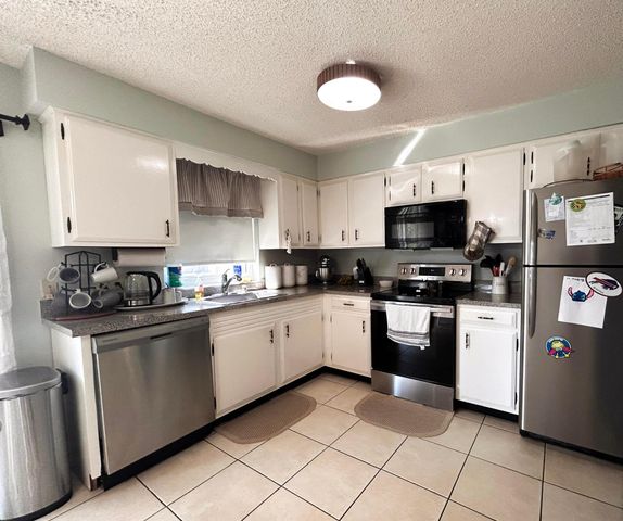 4709 Sunset Boulevard, Fort Pierce, FL 34982