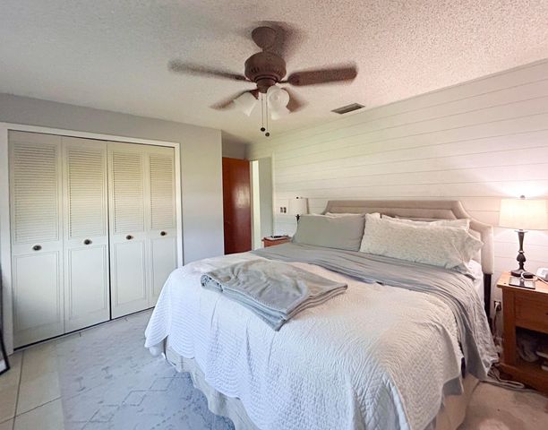 4709 Sunset Boulevard, Fort Pierce, FL 34982