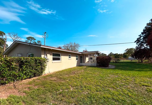 4709 Sunset Boulevard, Fort Pierce, FL 34982