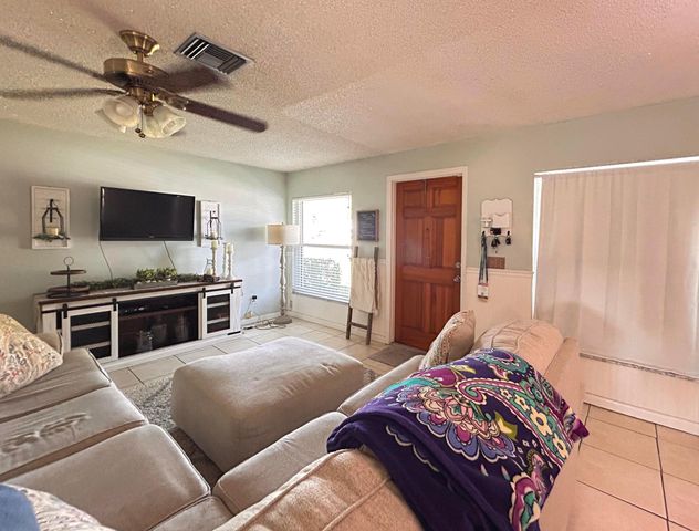 4709 Sunset Boulevard, Fort Pierce, FL 34982