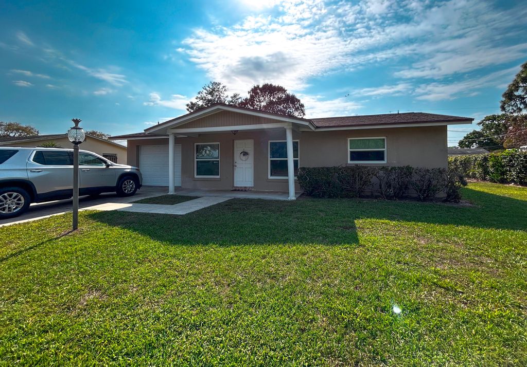 4709 Sunset Boulevard, Fort Pierce, FL 34982