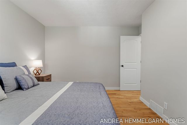 354 W 31st Street, Holland, MI 49423