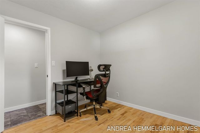 354 W 31st Street, Holland, MI 49423