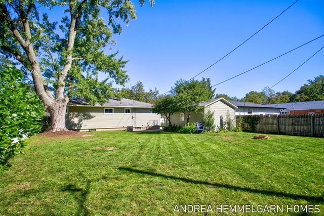 354 W 31st Street, Holland, MI 49423