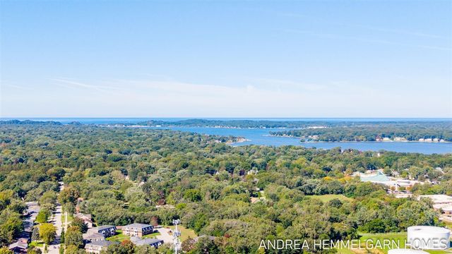 354 W 31st Street, Holland, MI 49423