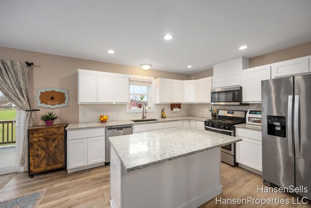 5326 North Point Drive, Pierson Twp, MI 49339
