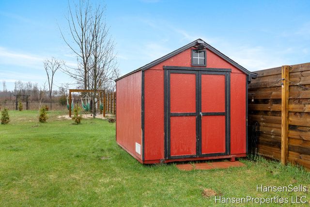 5326 North Point Drive, Pierson Twp, MI 49339