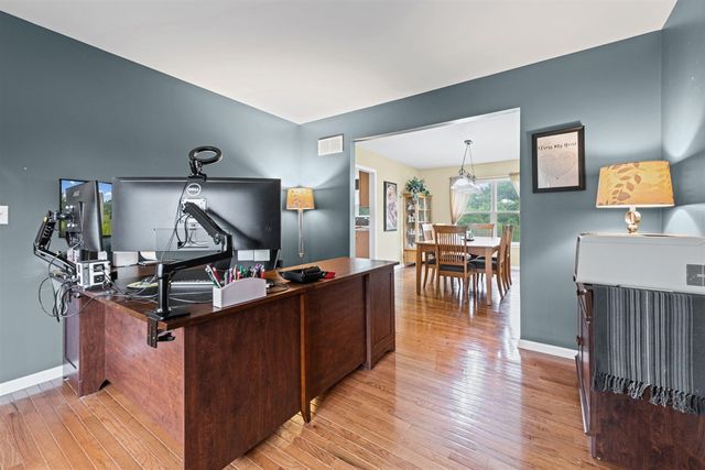 20903 Oak Tree Drive, South Lyon, MI 48178