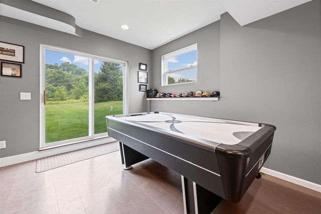 20903 Oak Tree Drive, South Lyon, MI 48178