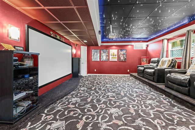 20903 Oak Tree Drive, South Lyon, MI 48178