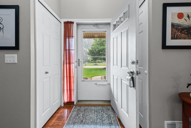 20903 Oak Tree Drive, South Lyon, MI 48178
