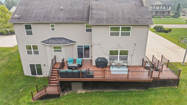 20903 Oak Tree Drive, South Lyon, MI 48178