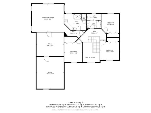 20903 Oak Tree Drive, South Lyon, MI 48178