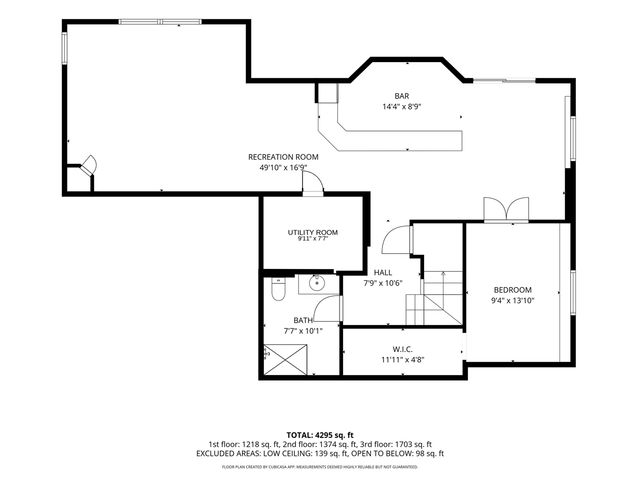 20903 Oak Tree Drive, South Lyon, MI 48178
