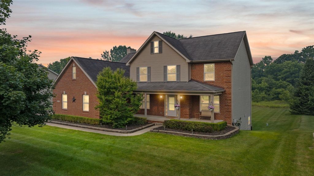 20903 Oak Tree Drive, South Lyon, MI 48178