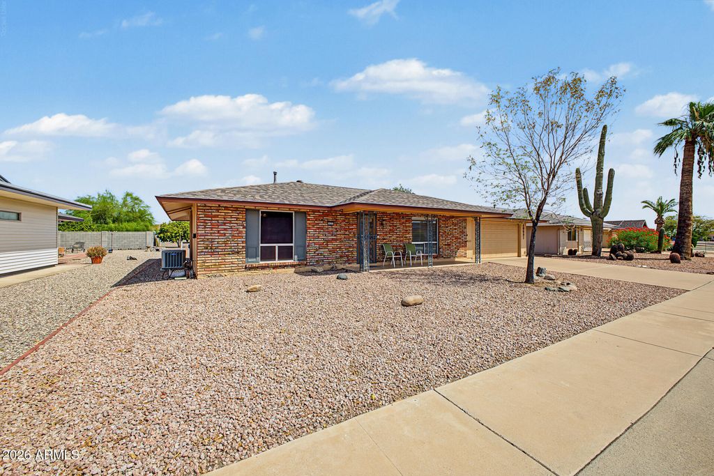 10521 W KINGSWOOD Circle, Sun City, AZ 85351 — photo 2