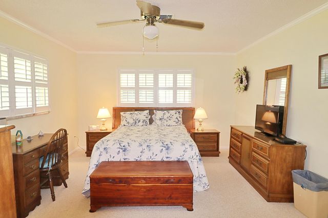 945 Savannas Point Drive, Fort Pierce, FL 34982