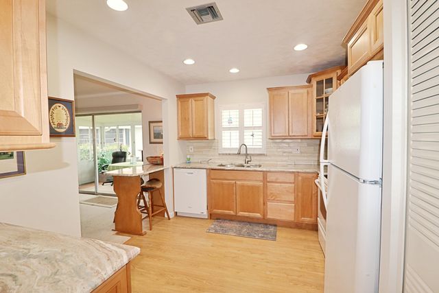 945 Savannas Point Drive, Fort Pierce, FL 34982