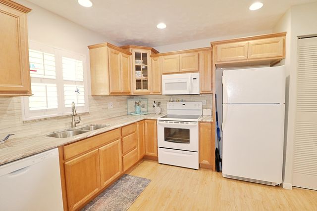 945 Savannas Point Drive, Fort Pierce, FL 34982