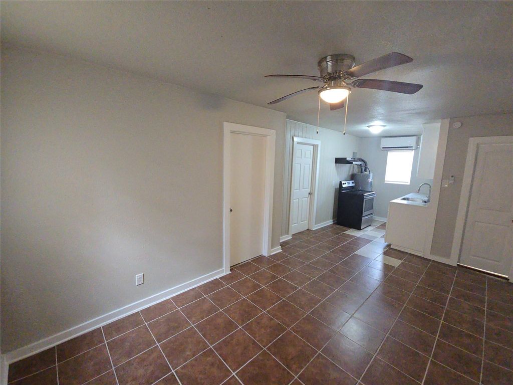 3335 Tuam Street 1, Houston, TX 77004