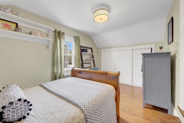 39 Cynthia Court, Hempstead, NY 11550
