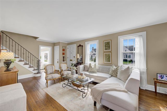 39 Cynthia Court, Hempstead, NY 11550