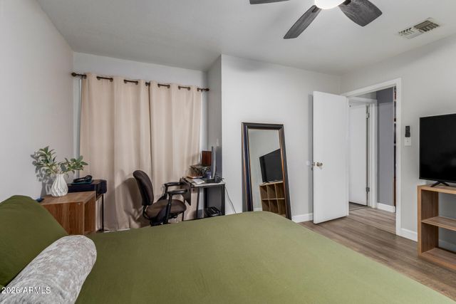 409 W BLACKHAWK Drive 5, Phoenix, AZ 85027