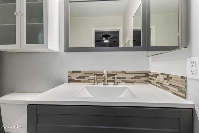 409 W BLACKHAWK Drive 5, Phoenix, AZ 85027