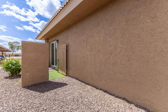 409 W BLACKHAWK Drive 5, Phoenix, AZ 85027