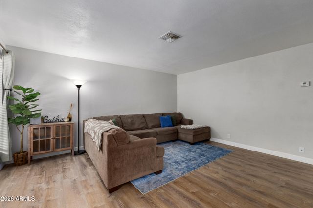 409 W BLACKHAWK Drive 5, Phoenix, AZ 85027